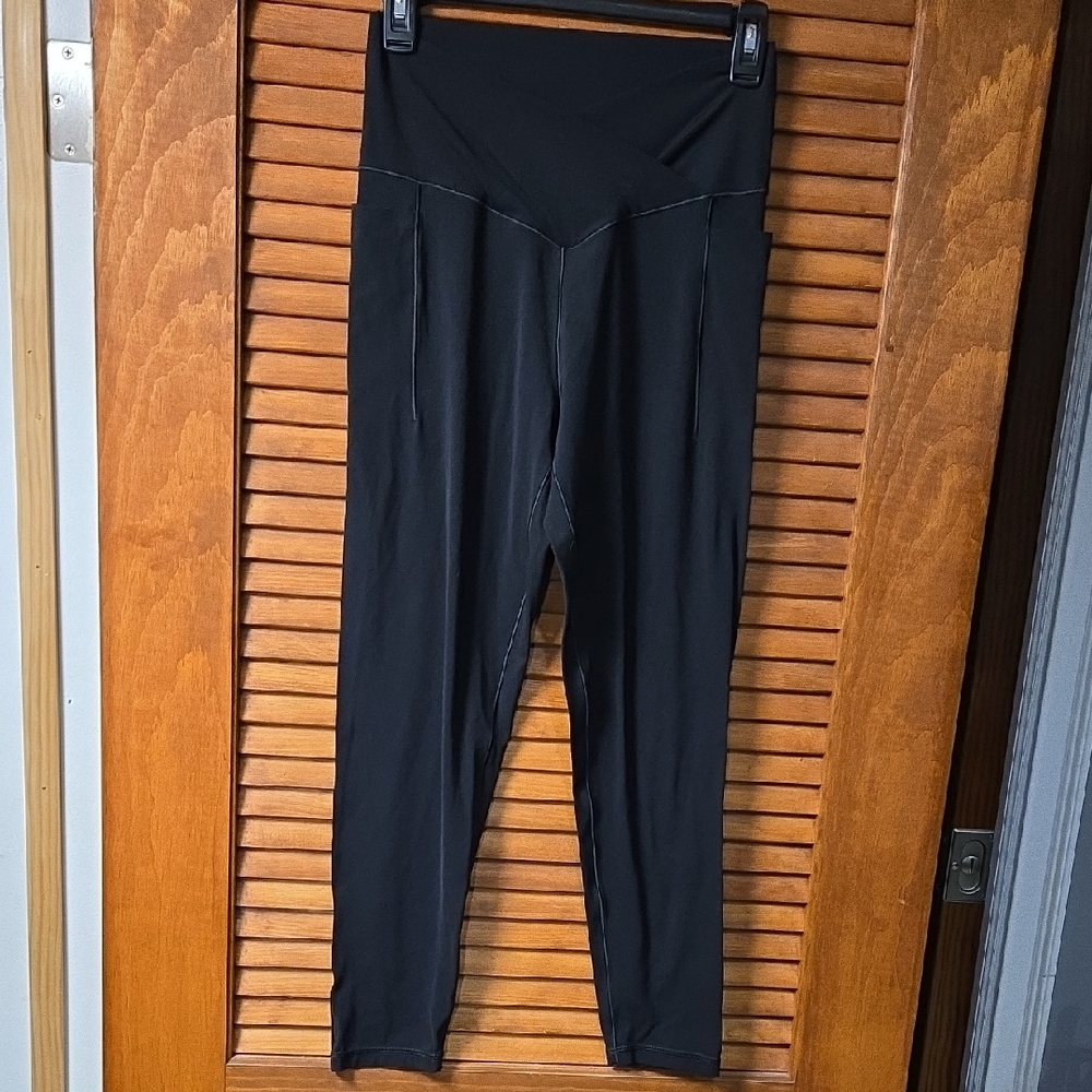 Offline By Aerie Black 7/8 Seam Detail Leggings